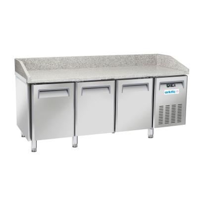 Chladící pult na pizzu se 3 dveřmi, Arktic, 186L, 230V/450W, 2025x800x(H)1040mm | 236796